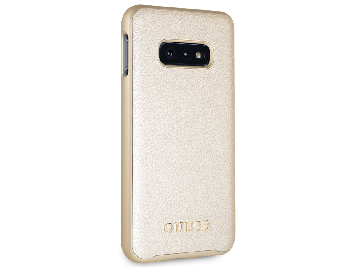 Guess Iridescent Case Goud - Samsung Galaxy S10e hoesje