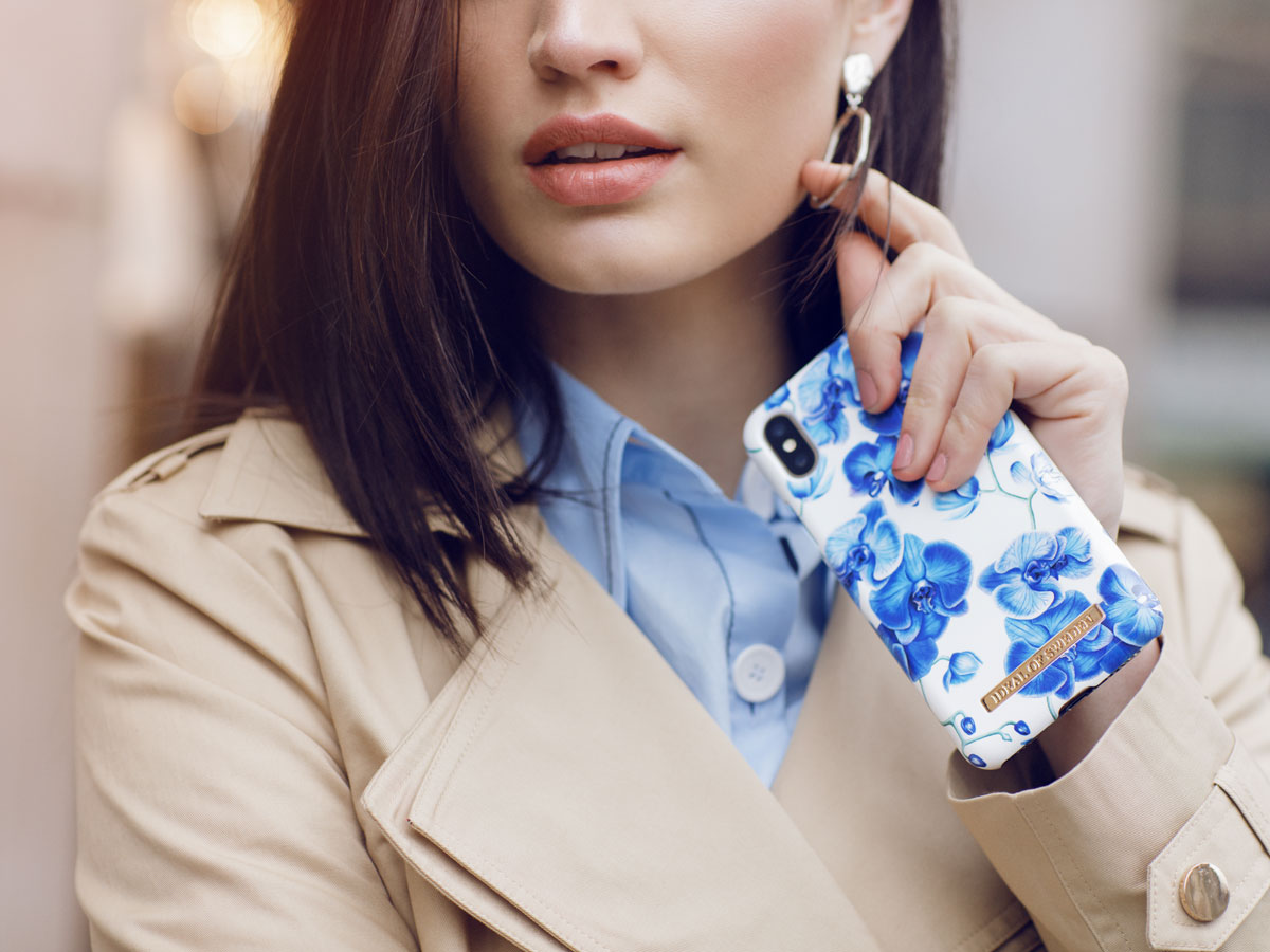 iDeal of Sweden Baby Blue Orchid - Galaxy S9+ hoesje