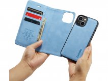 CaseMania 2in1 Magnetic Bookcase Lichtblauw - iPhone 13 Mini Hoesje