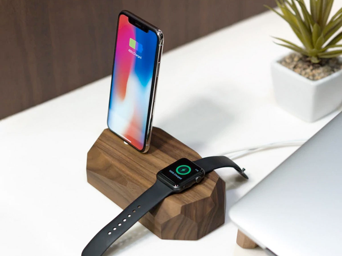 Oakywood Combo Dock Walnut - Houten Lightning/Watch Dock