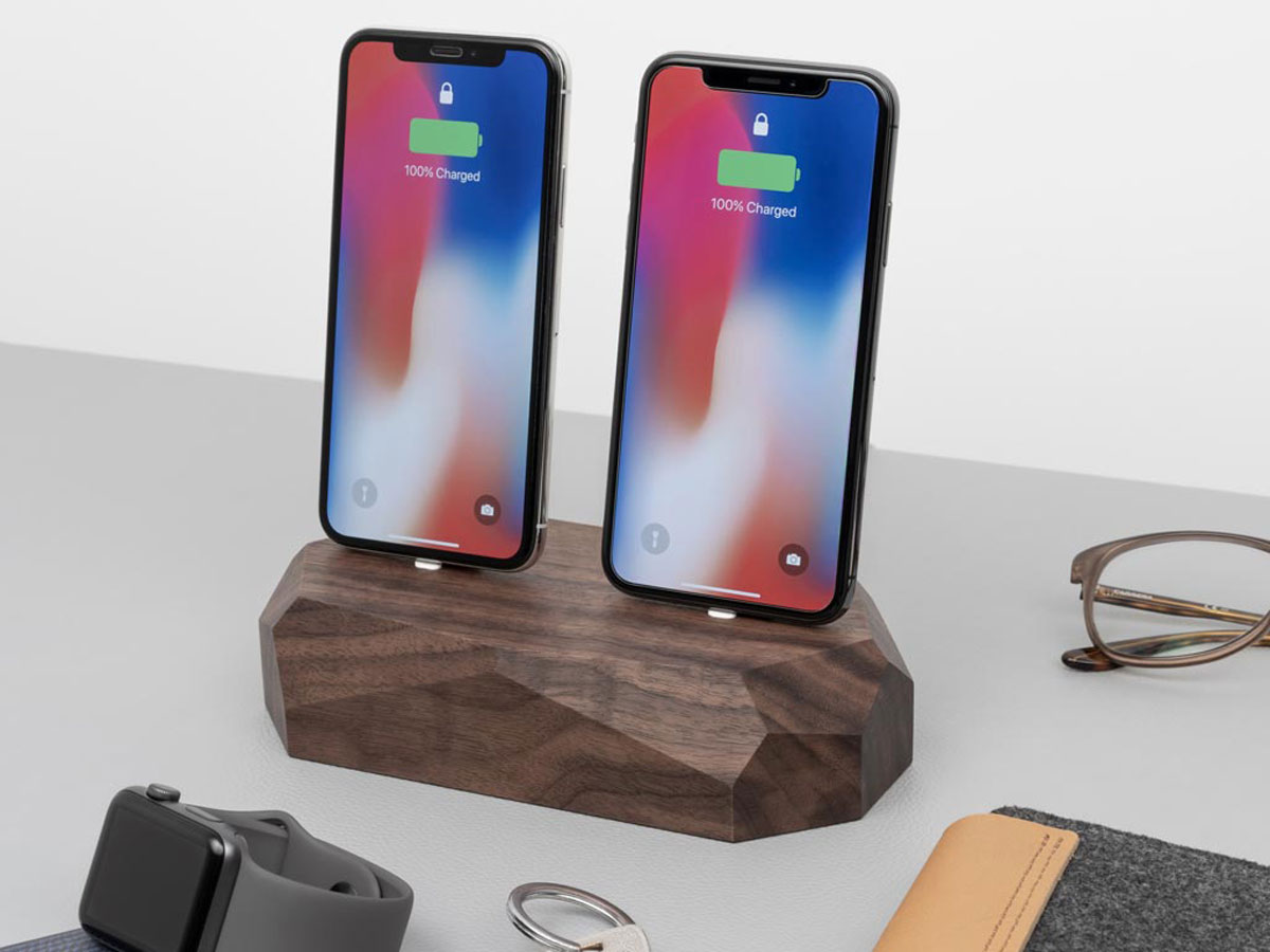 Oakywood Dual Dock Walnut - Houten Dual Lightning Dock