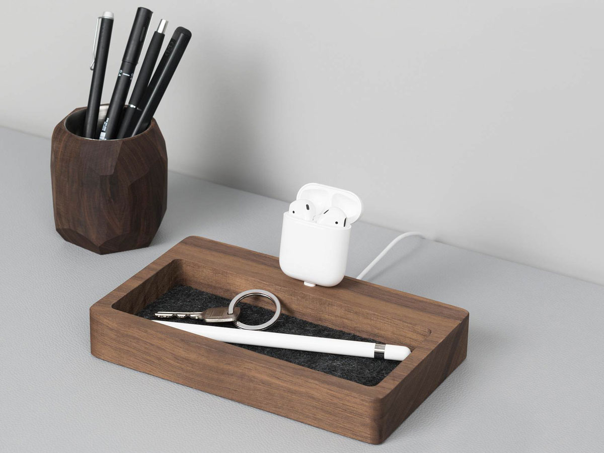 Oakywood Dock Organizer Walnut - Houten Catchall met Lightning Dock