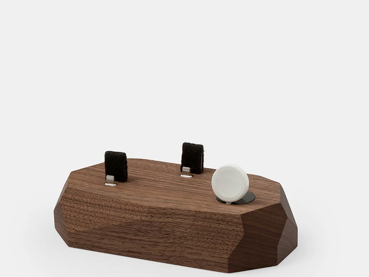 Oakywood Triple Dock Walnut - Houten Lightning/Watch Dock