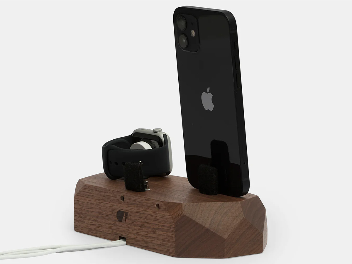 Oakywood Triple Dock Walnut - Houten Lightning/Watch Dock