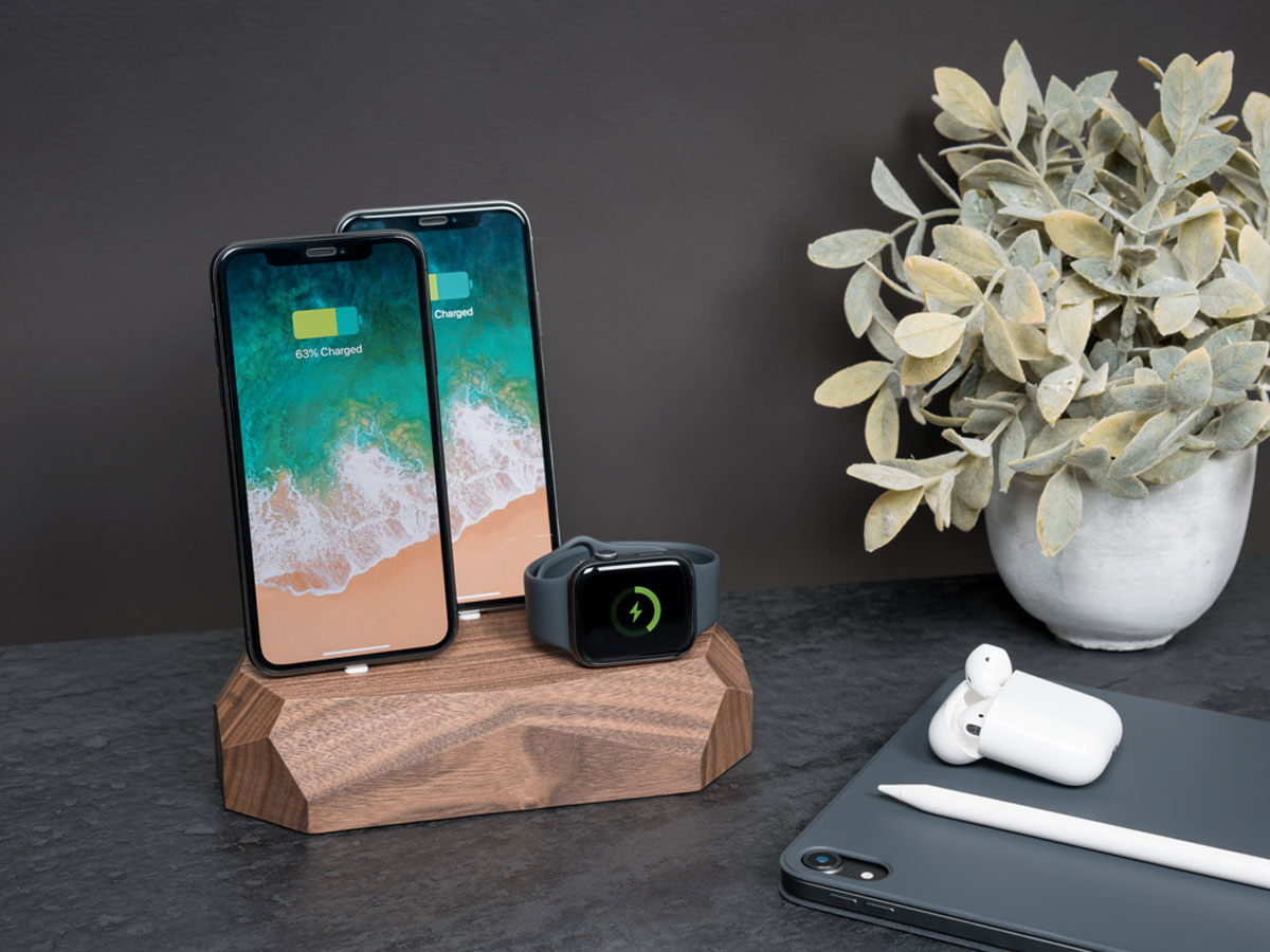 Oakywood Triple Dock Walnut - Houten Lightning/Watch Dock