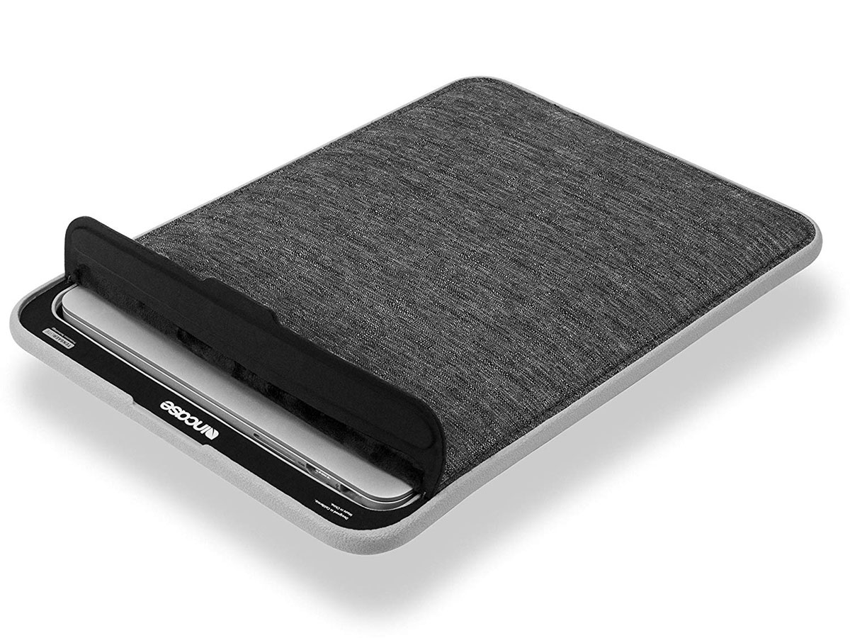 Incase Icon Sleeve - MacBook Pro 15