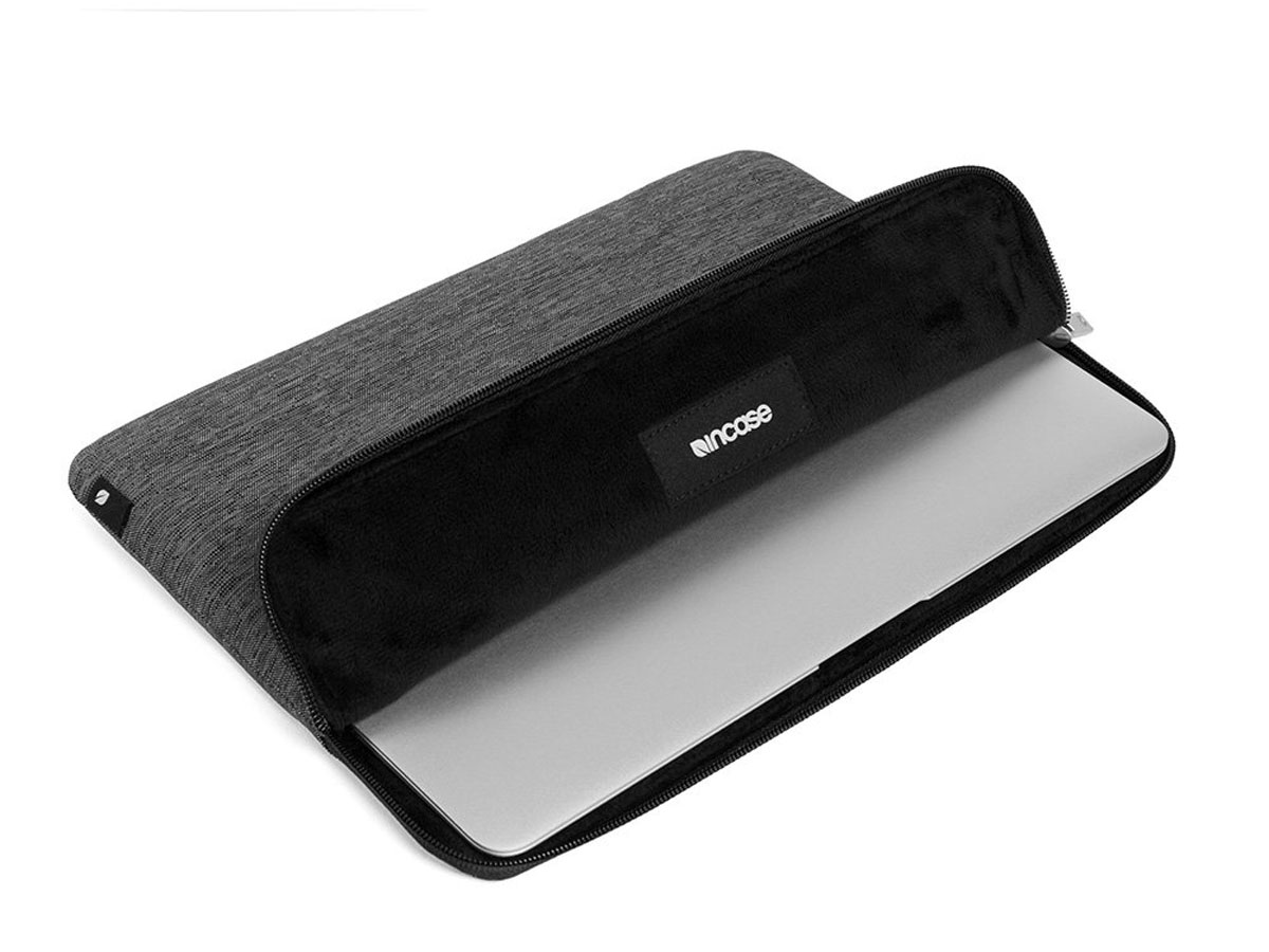 Incase Slim Sleeve - MacBook Air 13