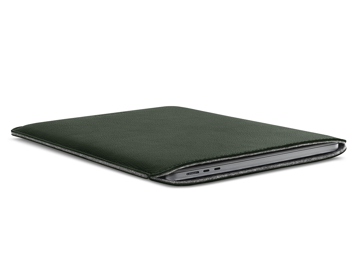 Woolnut Leather Sleeve Groen - MacBook Air 15