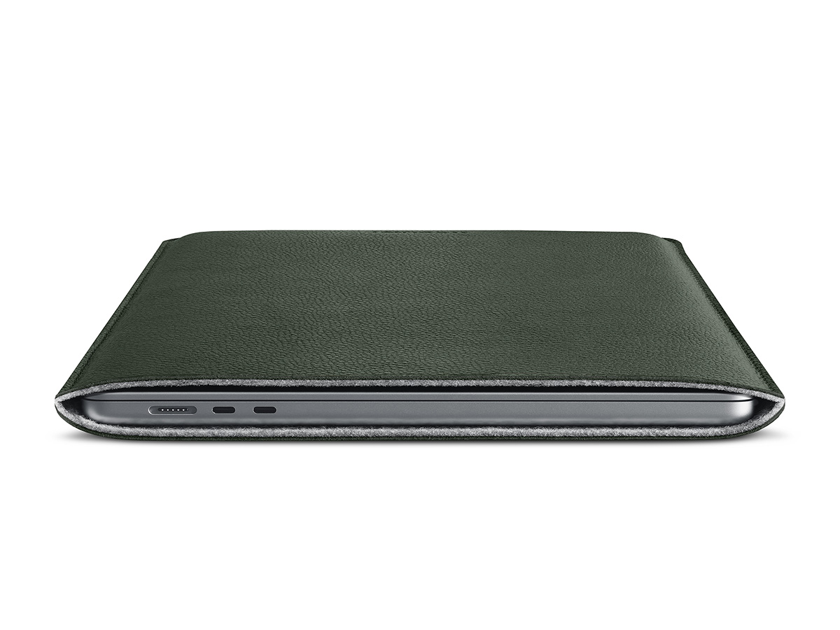 Woolnut Leather Sleeve Groen - MacBook Air 15