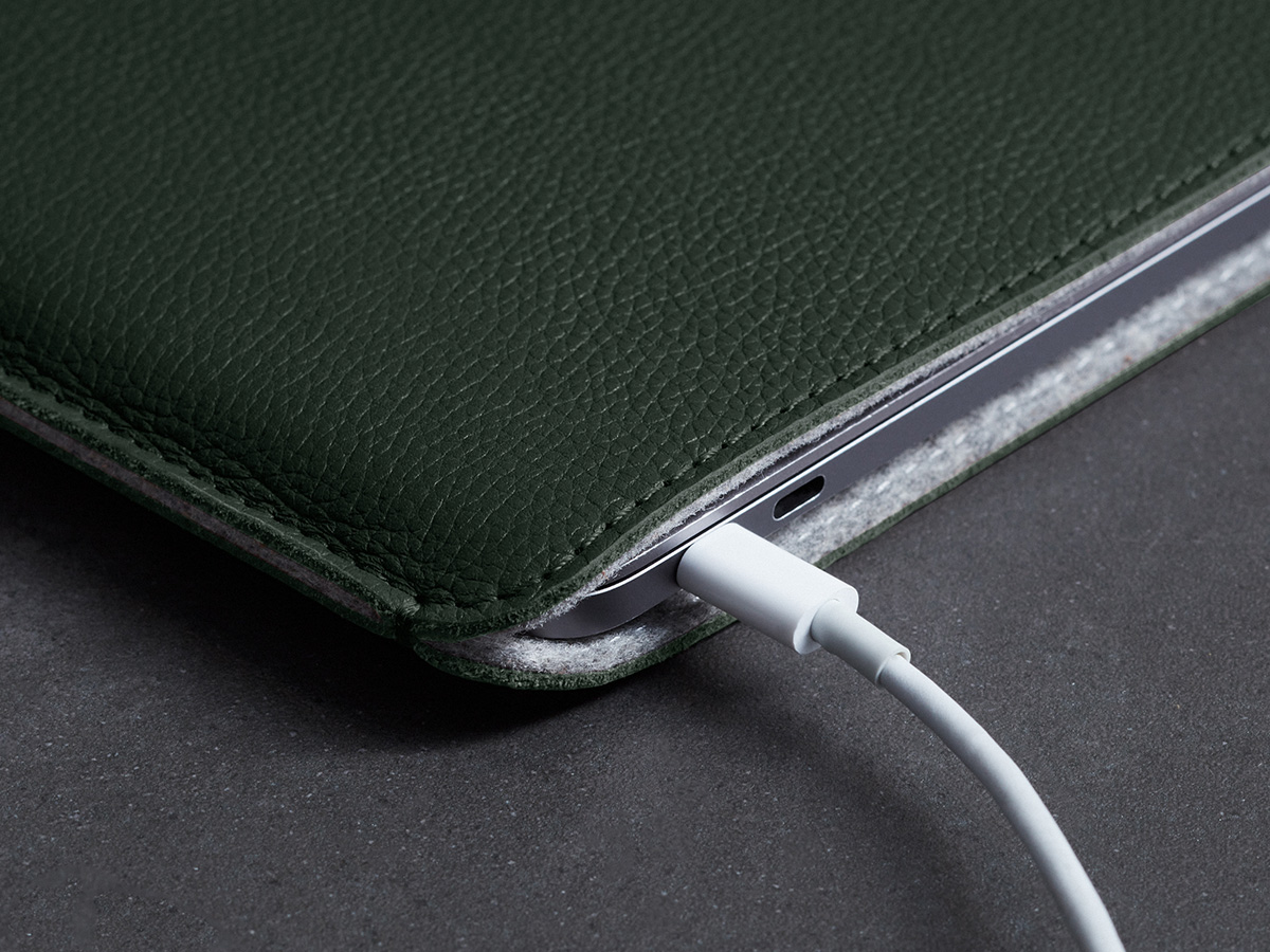 Woolnut Leather Sleeve Groen - MacBook Air/Pro 13