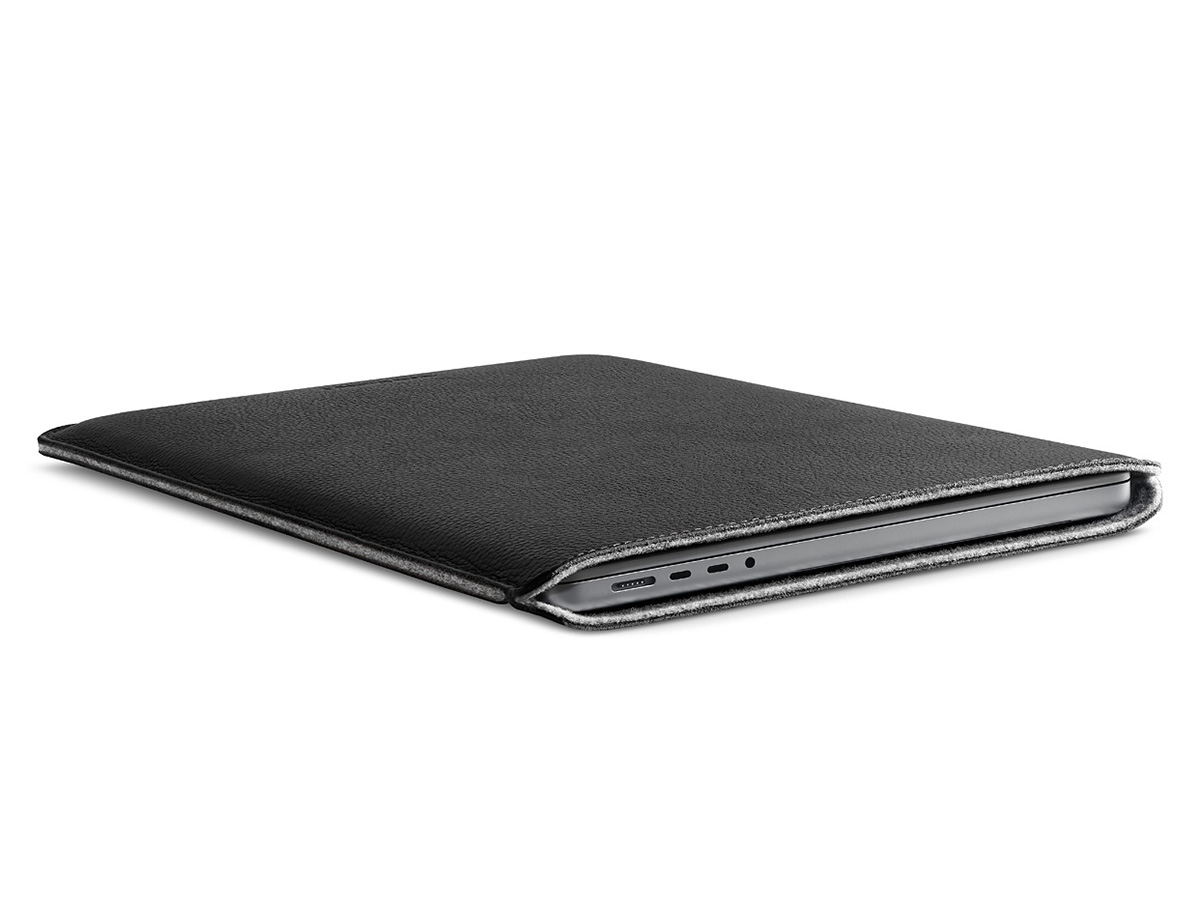 Woolnut Leather Sleeve Zwart - MacBook Pro 14