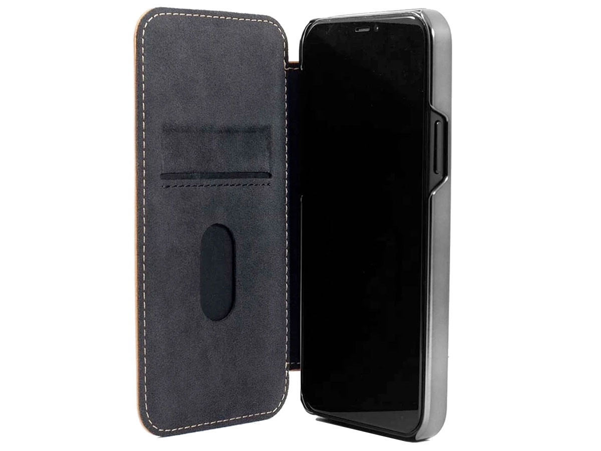 Greenwich Blake Leather Folio Saddle - iPhone 12/12 Pro Hoesje