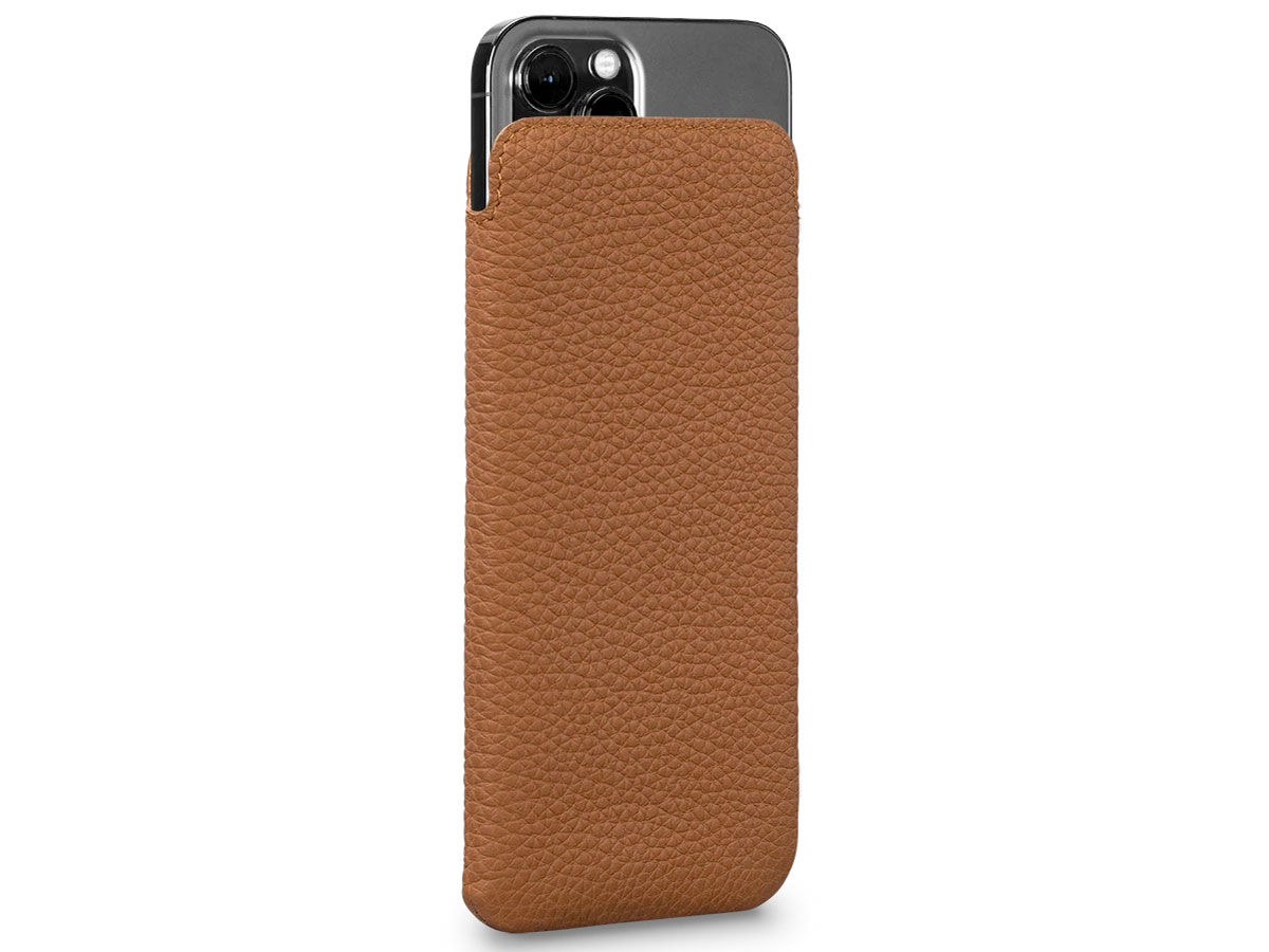 Sena Ultraslim Sleeve Bruin Leer - iPhone 12/12 Pro hoesje