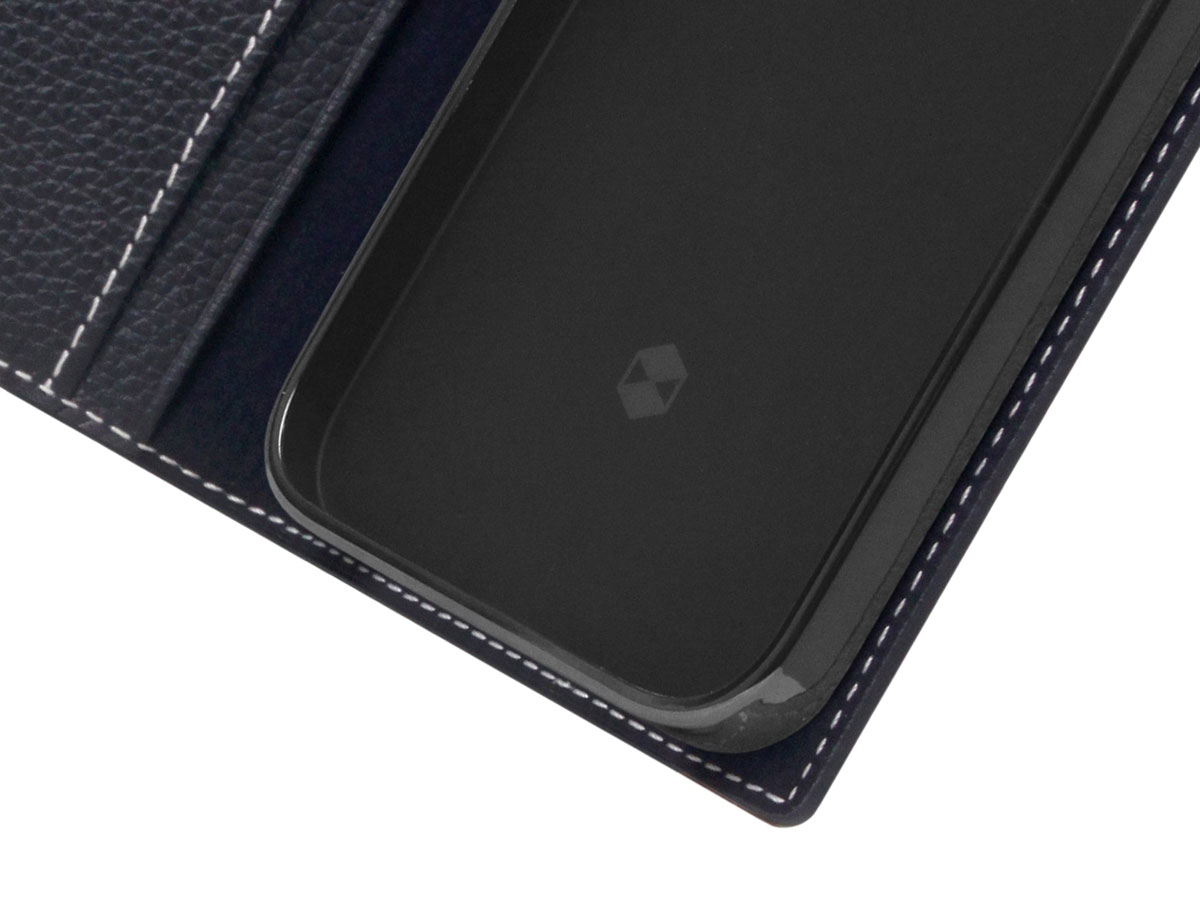 SLG Design D8 Folio Leer Black Blue - iPhone 13 hoesje
