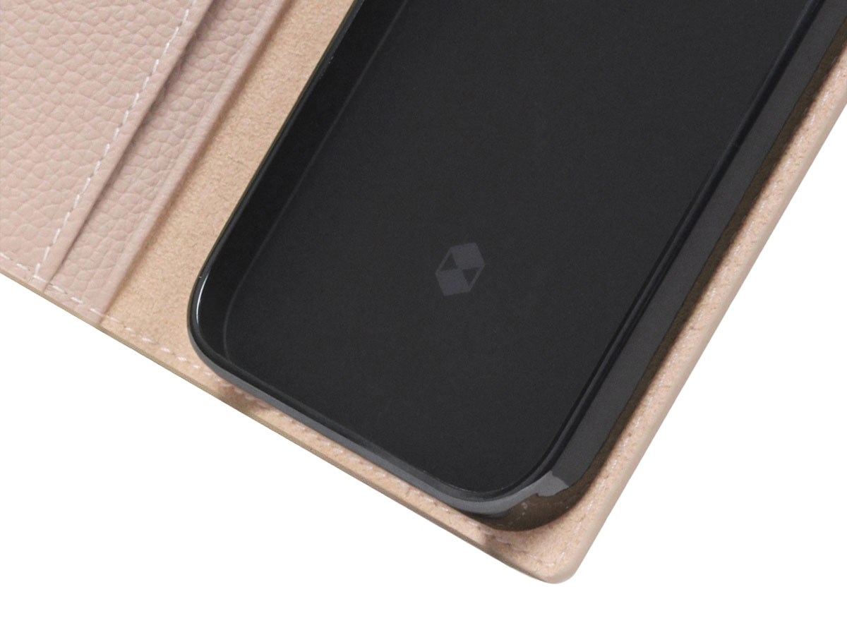 SLG Design D8 Folio Leer Light Cream - iPhone 13 hoesje