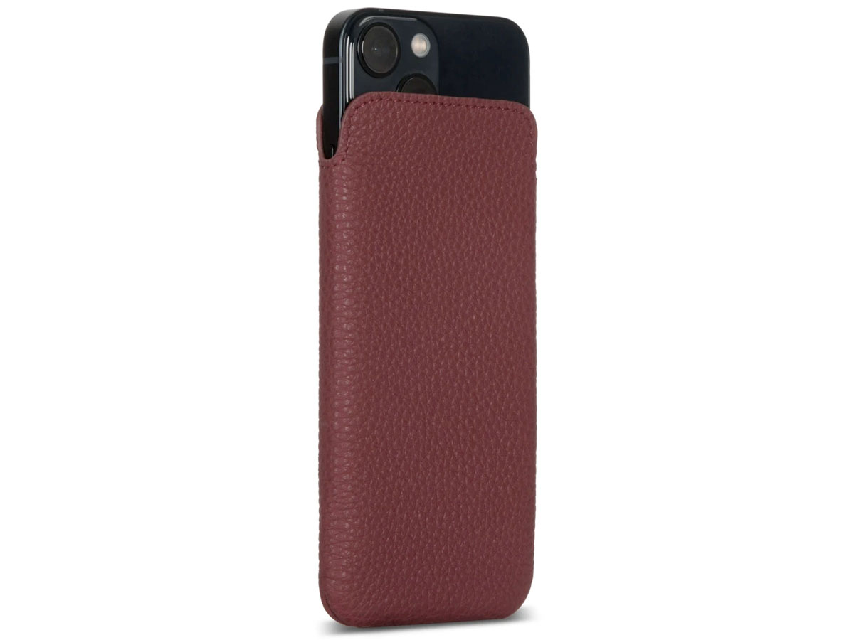 Sena Ultraslim Sleeve Rood Leer - iPhone 13 Mini hoesje
