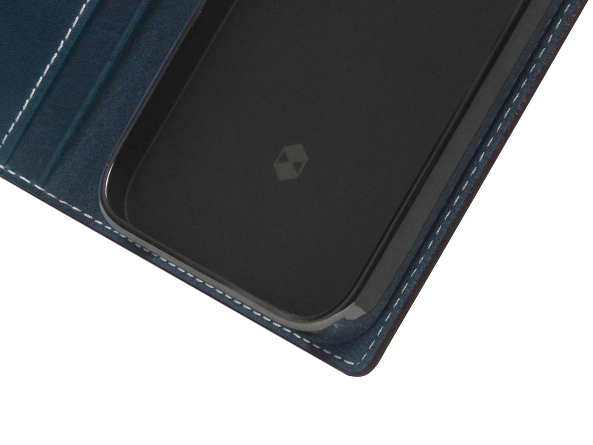 SLG Design D7 Italian Wax Leer Blauw - iPhone 13 Mini hoesje
