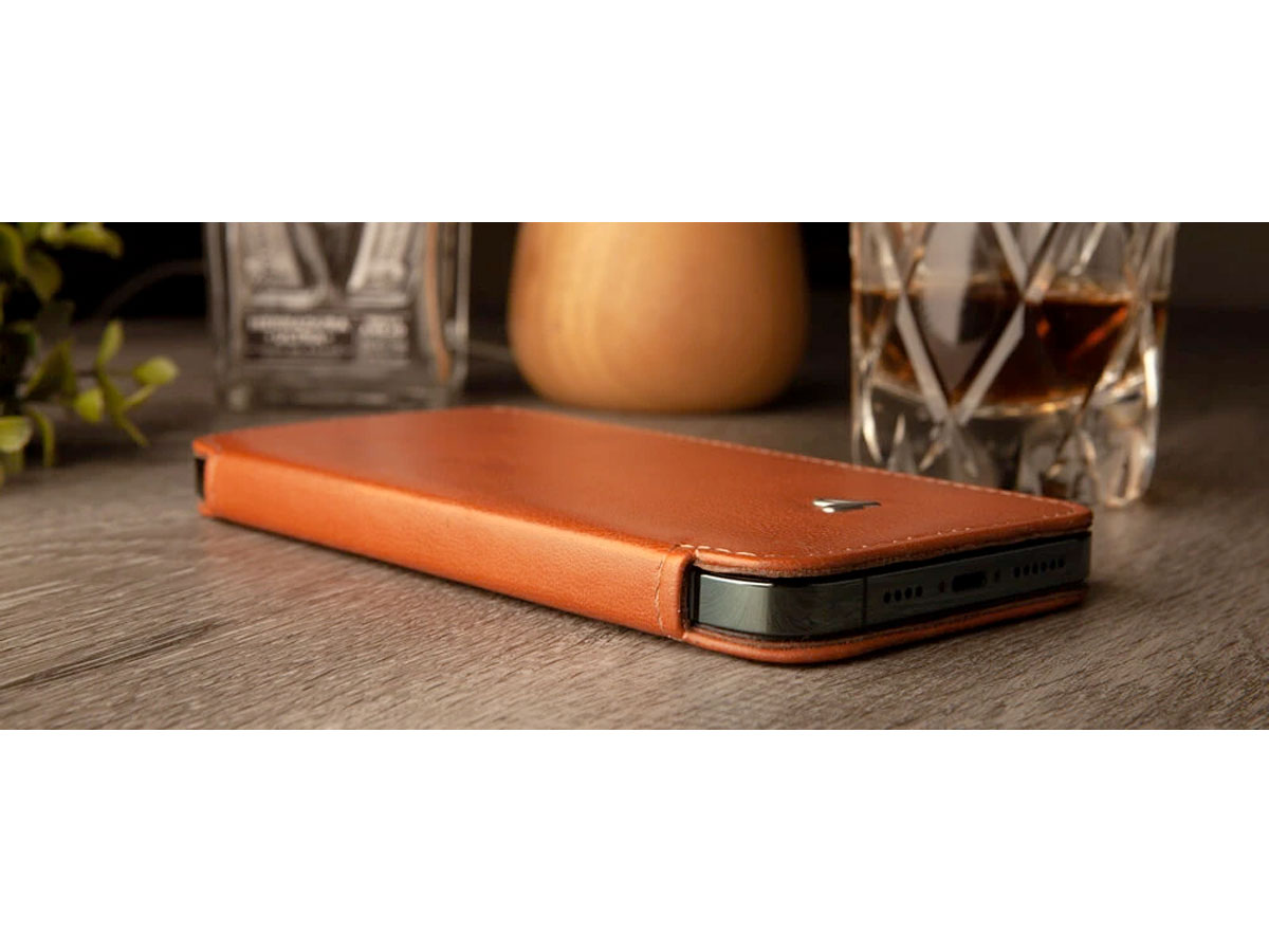 Vaja Nuova Pelle MagSafe Leather Case Cognac - iPhone 13 Hoesje