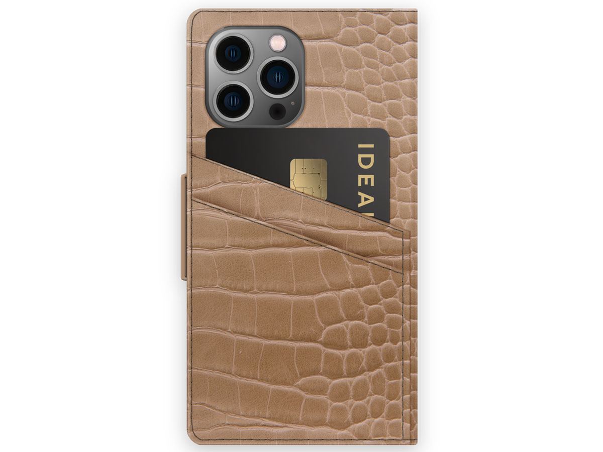 iDeal of Sweden Atelier Wallet Camel Croco - iPhone 13 Pro hoesje