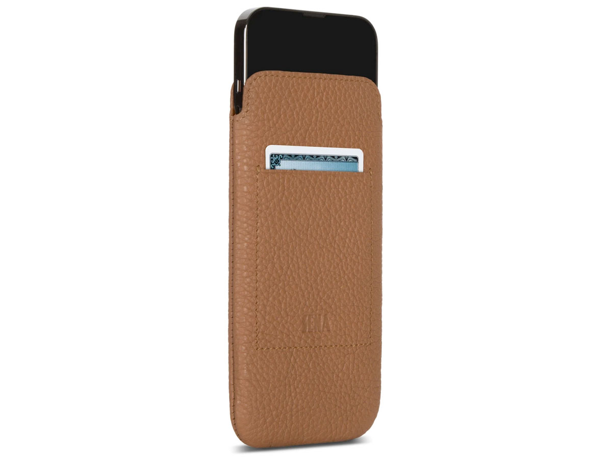 Sena Ultraslim Wallet Sleeve Bruin Leer - iPhone 13 Pro hoesje