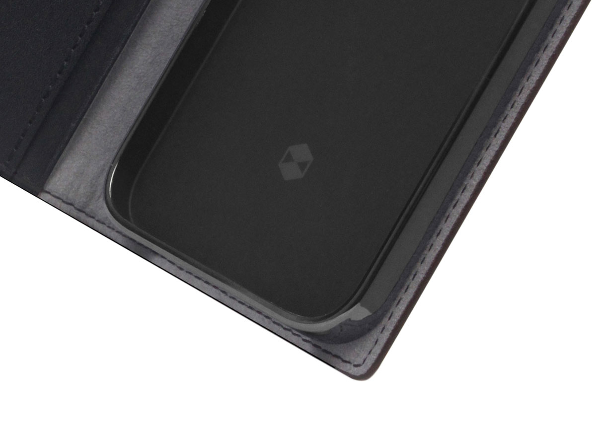 SLG Design D5 CSL Italiaans Kalfsleer Zwart - iPhone 13 Pro hoesje