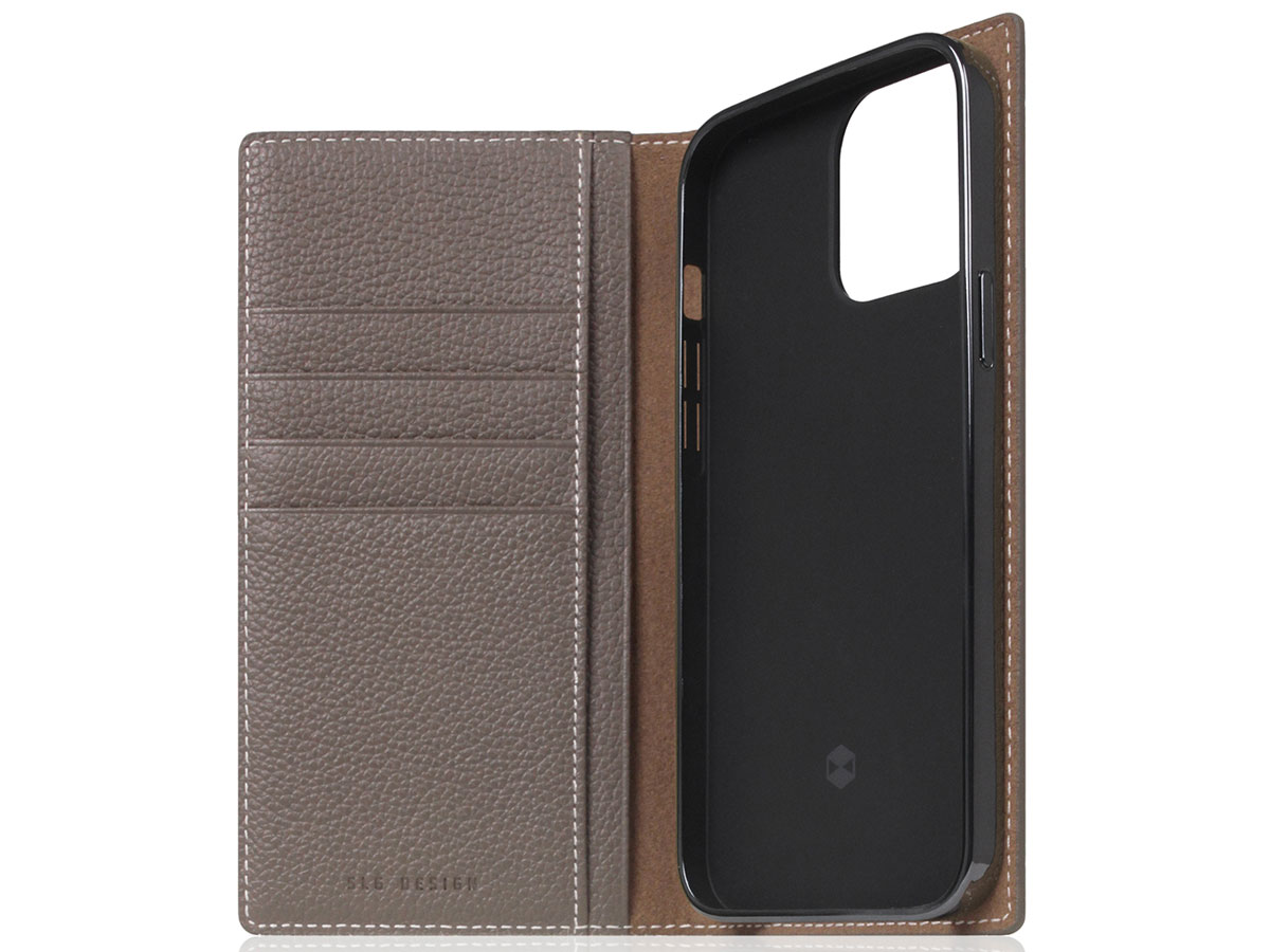 SLG Design D8 Folio Leer Etoff Cream - iPhone 13 Pro hoesje