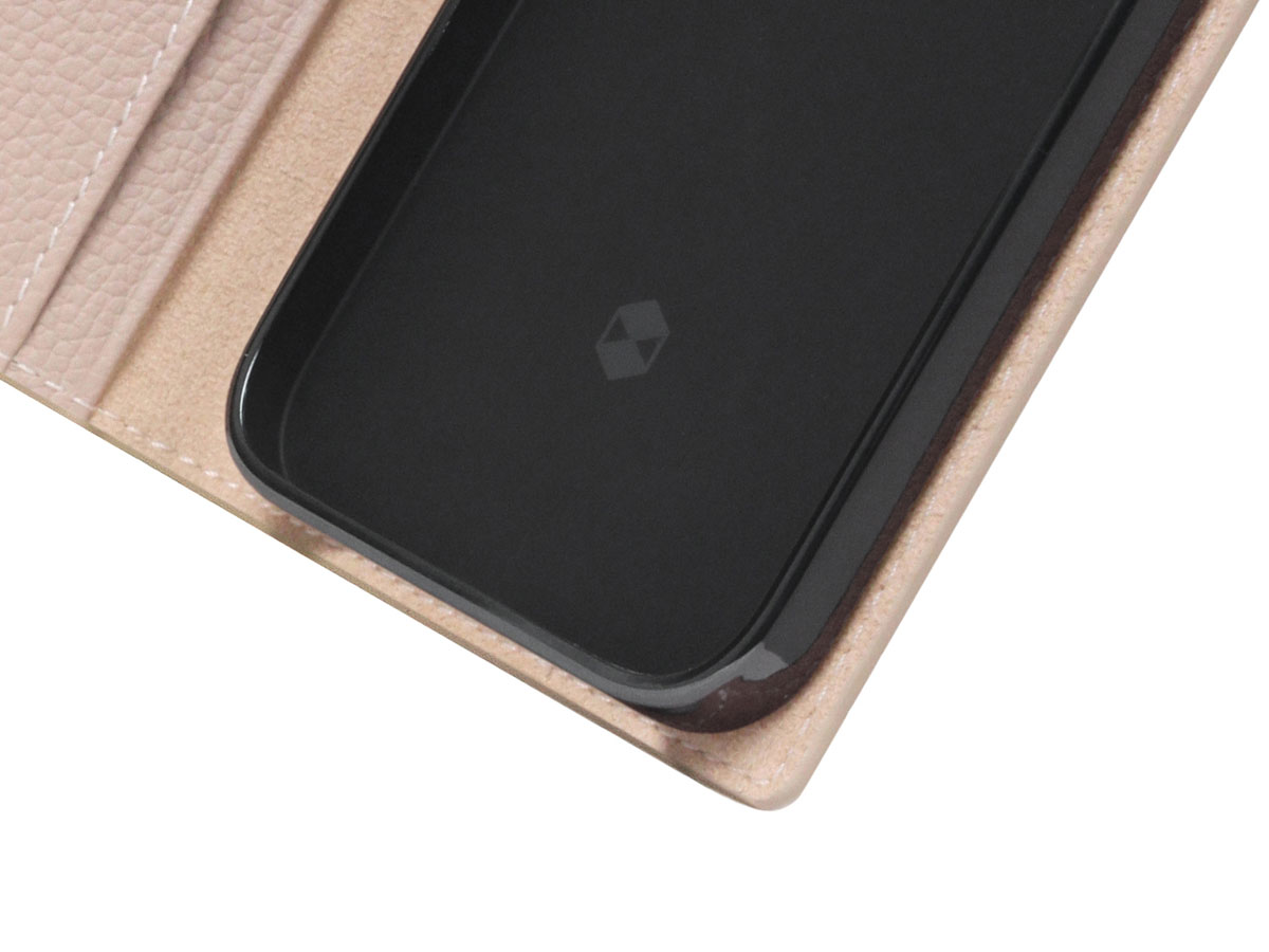 SLG Design D8 Folio Leer Light Cream - iPhone 13 Pro hoesje