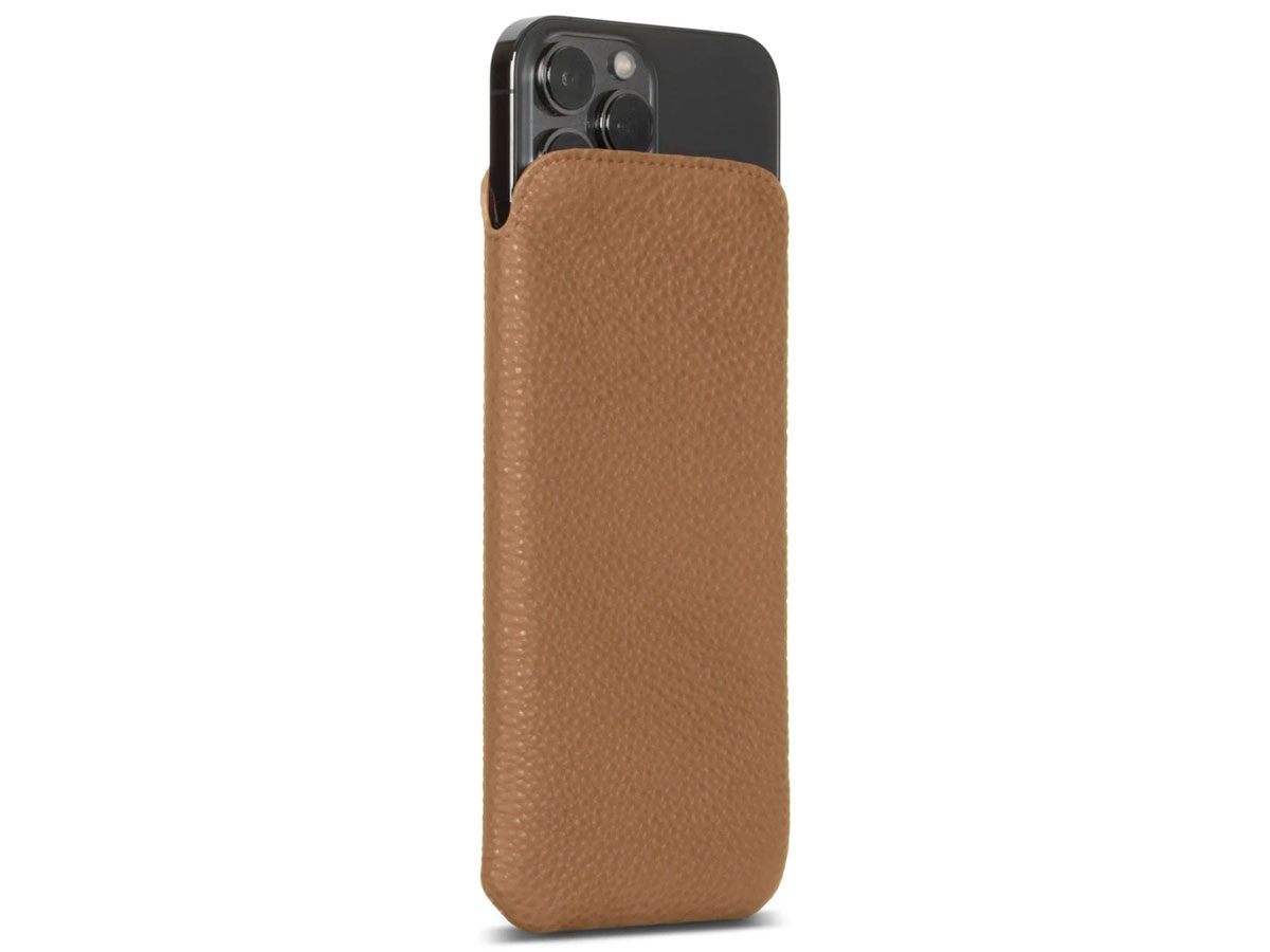 Sena Ultraslim Sleeve Bruin Leer - iPhone 13 Pro Max hoesje