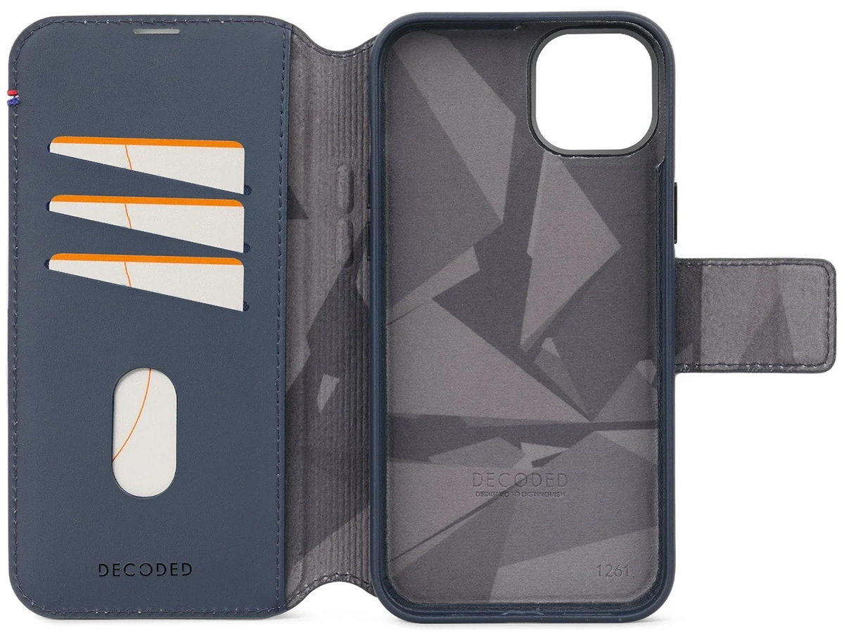 Decoded Leather Detachable Wallet Case True Navy - iPhone 15 hoesje