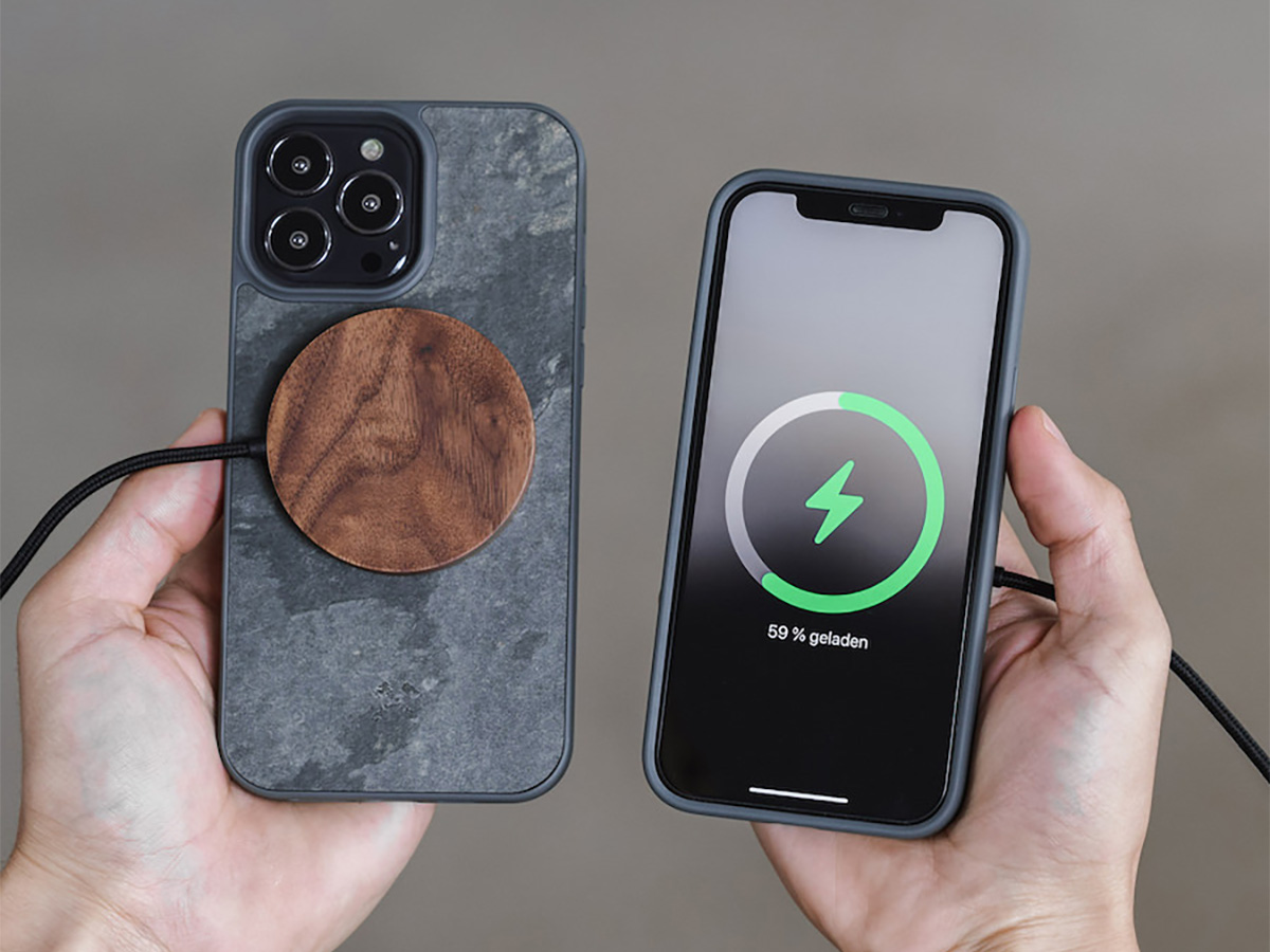 Woodcessories Stone MagSafe Case - iPhone 15 hoesje van Steen