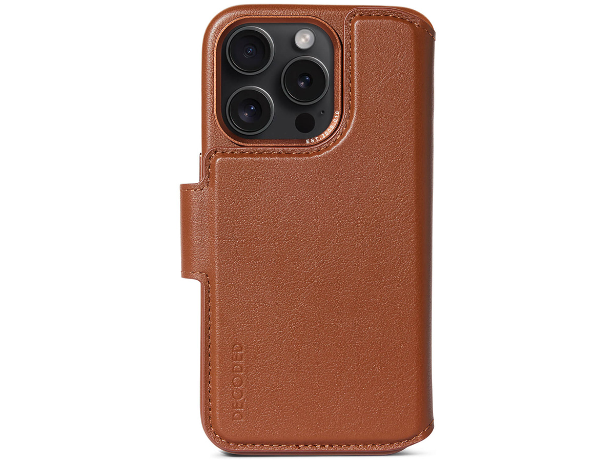 Decoded Leather Detachable Wallet Case Tan - iPhone 15 Pro hoesje