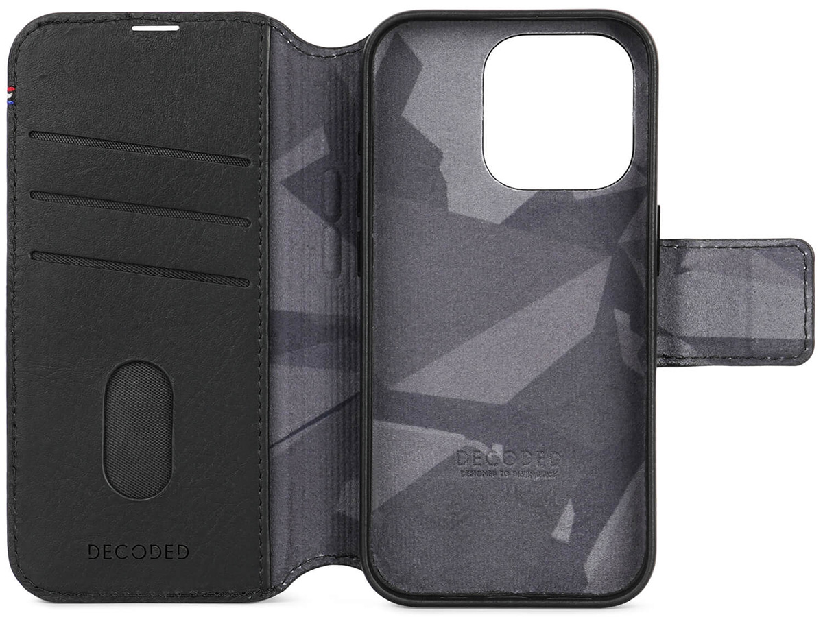 Decoded Leather Detachable Wallet Case Zwart - iPhone 15 Pro hoesje