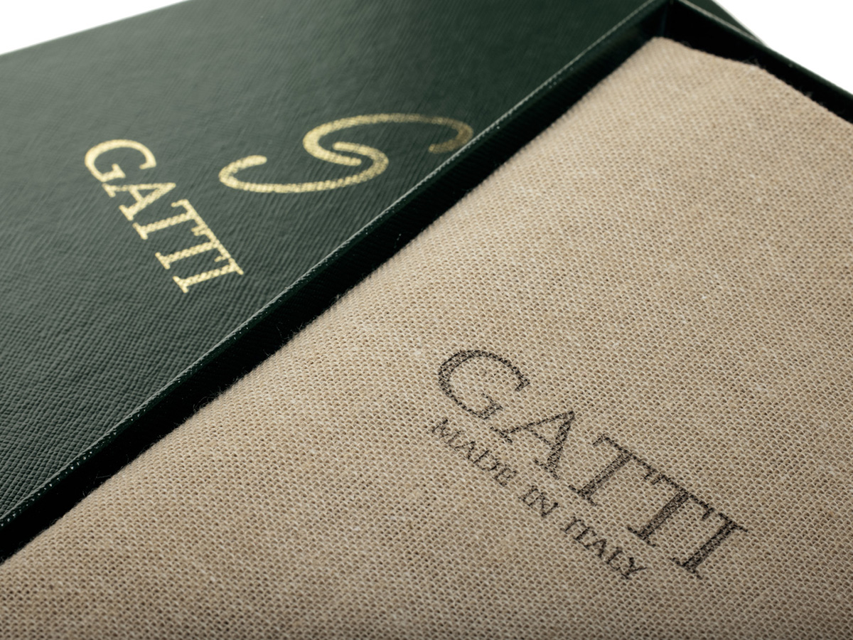 Gatti Classica Ostrich Case iPhone 15 Pro hoesje - Blue Gibilterra/Rose Gold