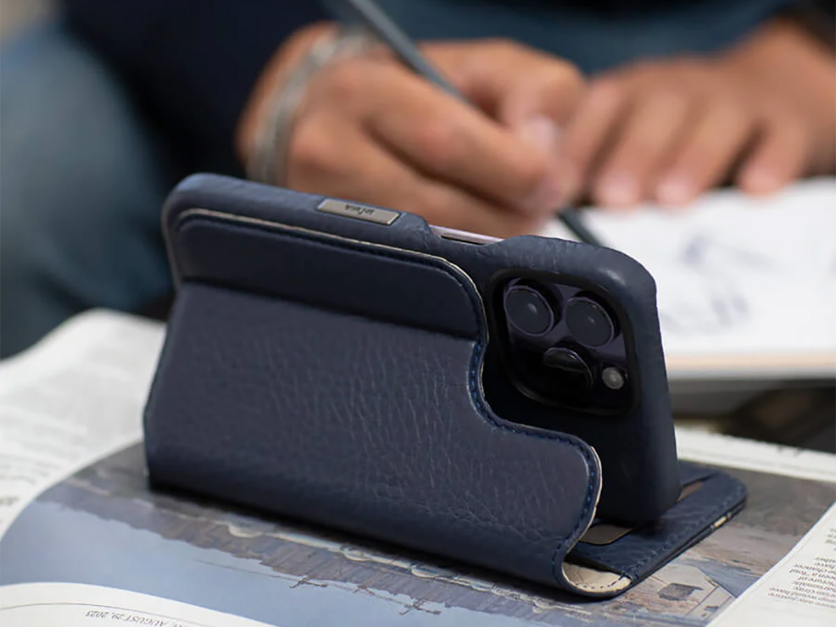Vaja V-Mag Leather Case MagSafe Donkerblauw - iPhone 15 Pro Hoesje Leer