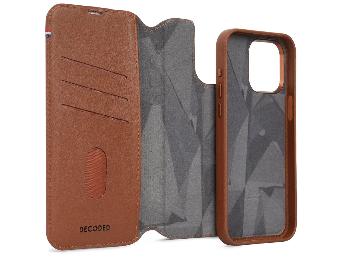 Decoded Leather Detachable Wallet Case Tan - iPhone 15 Pro Max hoesje