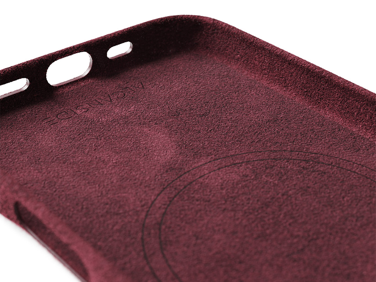 Alcanside Alcantara iPhone 17 hoesje MagSafe Case - Wine Red