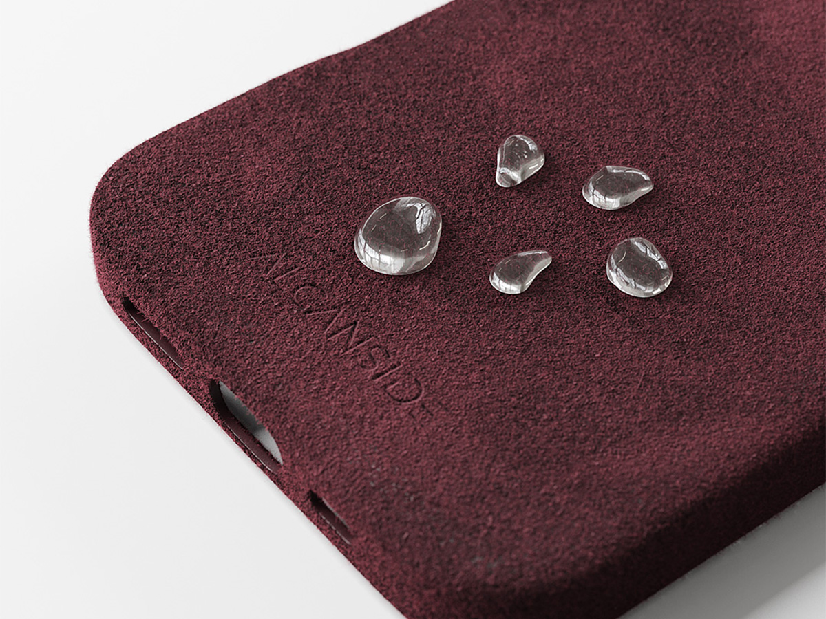 Alcanside Alcantara iPhone 17 hoesje MagSafe Case - Wine Red