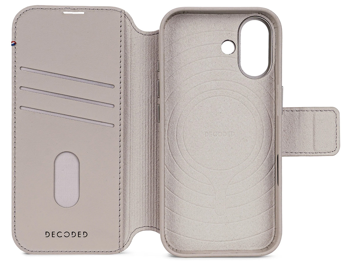 Decoded Leather Detachable Wallet Case Beige - iPhone 17 hoesje