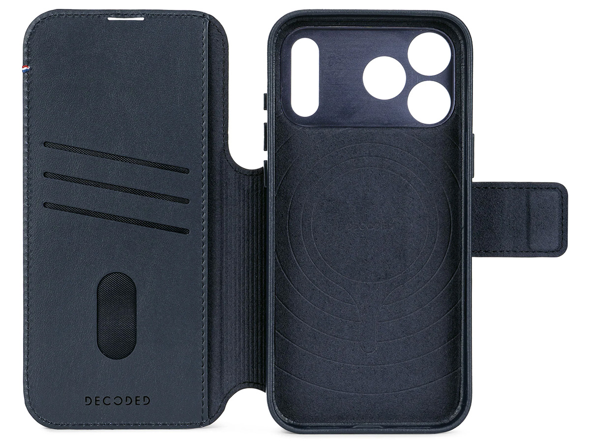 Decoded Leather Detachable Wallet Case Blauw - iPhone 17 Pro hoesje