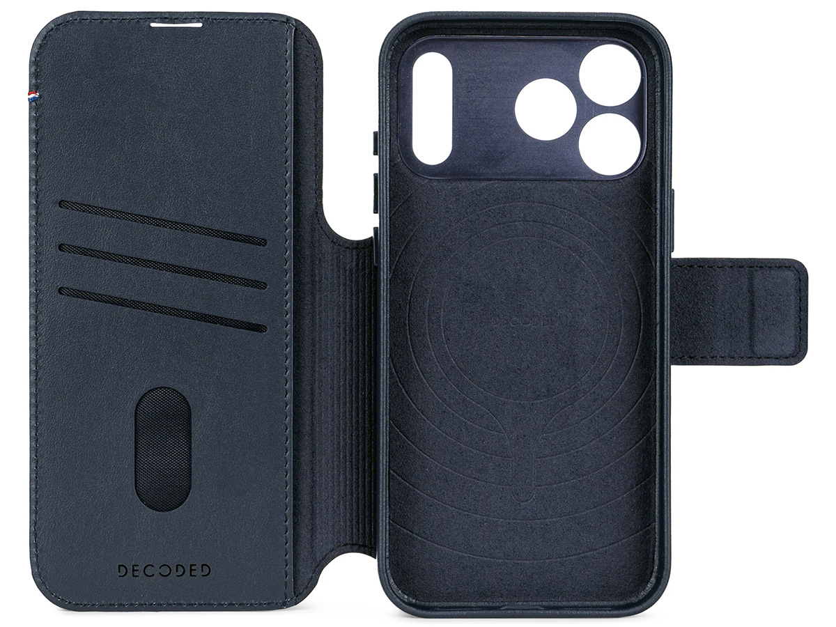Decoded Leather Detachable Wallet Case Blauw - iPhone 17 Pro Max hoesje