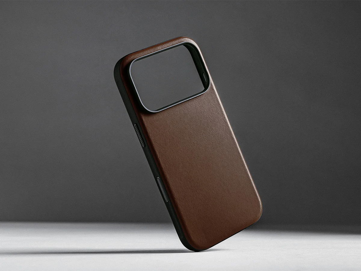 Nomad Horween Modern Leather Case Bruin - iPhone 17 Pro Max hoesje