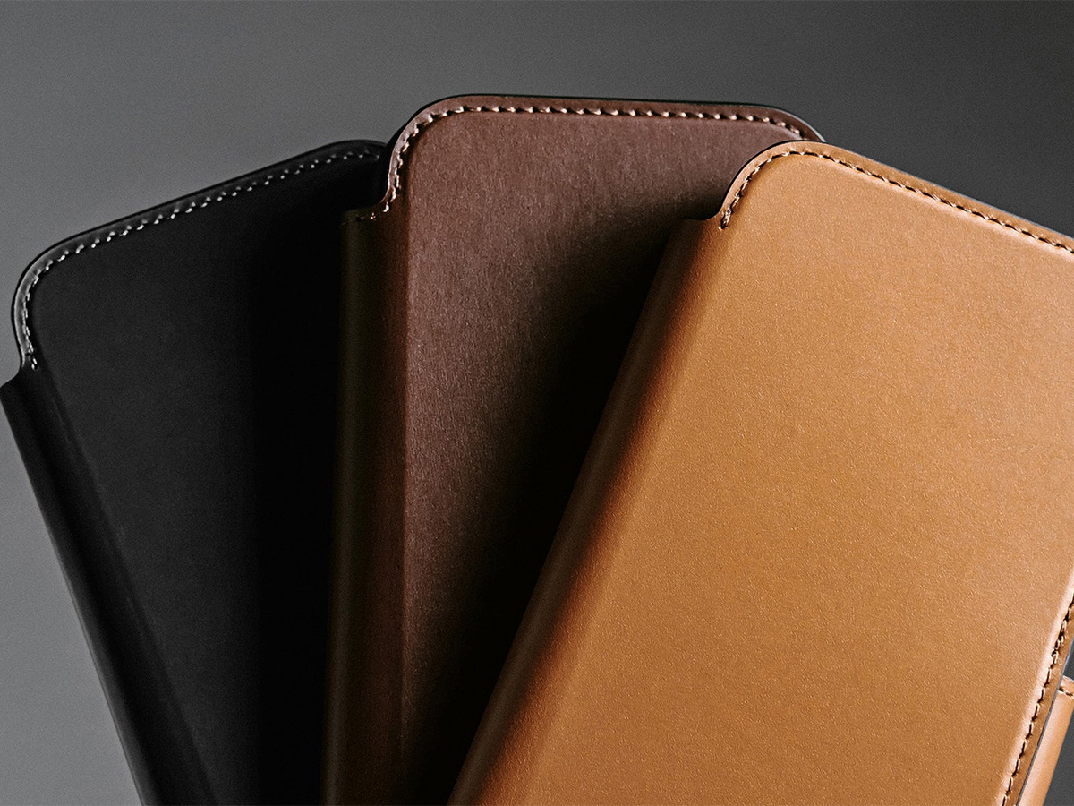 Nomad Modern Leather Folio Bruin - iPhone 17 Pro Max hoesje