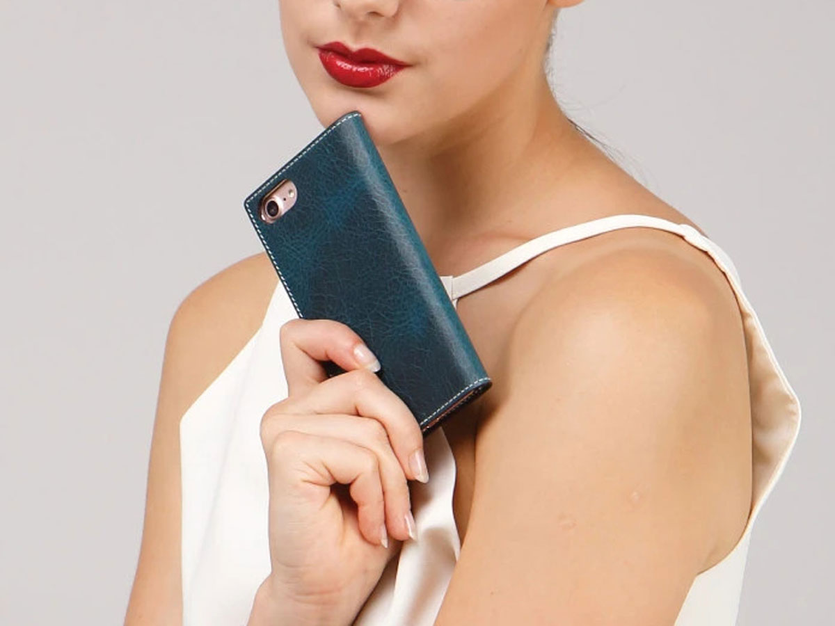 SLG Design D7 Italian Wax Leer Blauw - iPhone SE 2020/8/7 hoesje