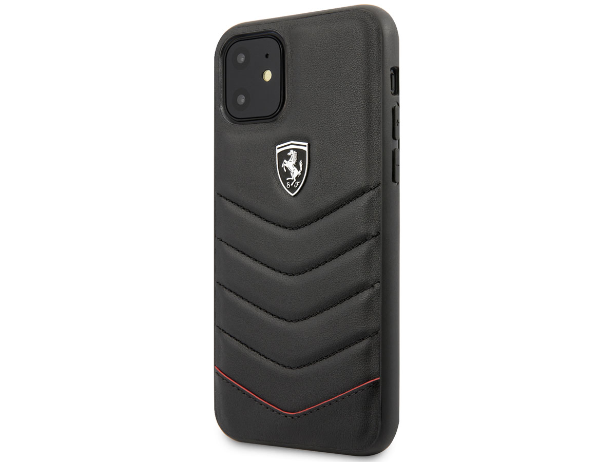 Ferrari Quilted Leather Case Zwart - iPhone 11/XR Hoesje