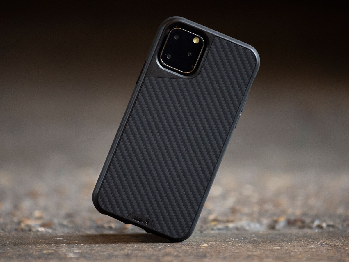 Mous AraMax Carbon Case Zwart iPhone 11 hoesje