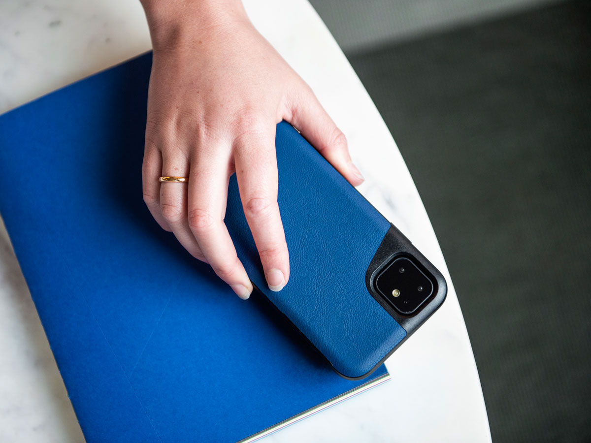 Mous Contour Leather Case Blauw - iPhone 11 hoesje