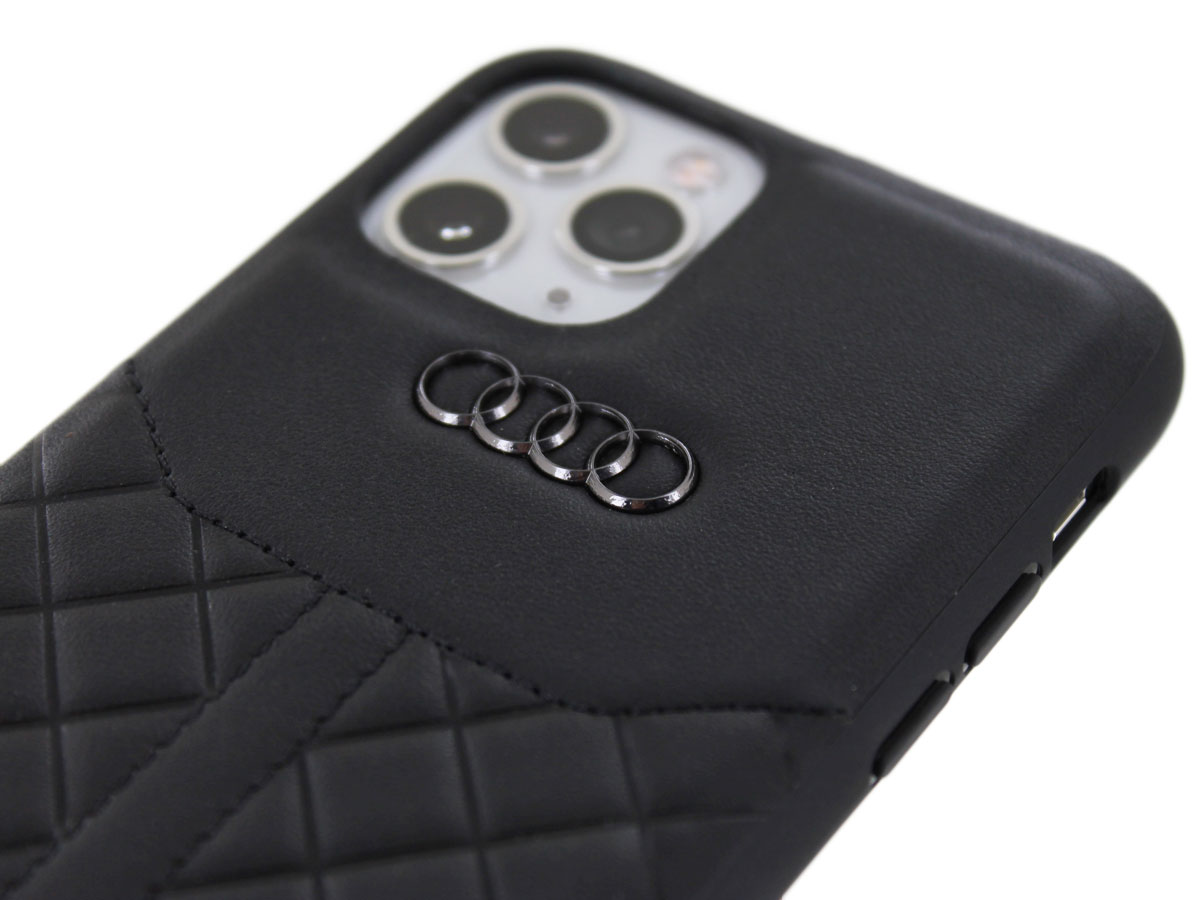 Audi Q8 Case Zwart Leer | iPhone 11 hoesje