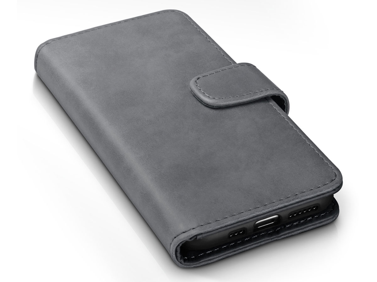 CaseBoutique Leather Wallet Grijs Leer - iPhone 11 Pro hoesje