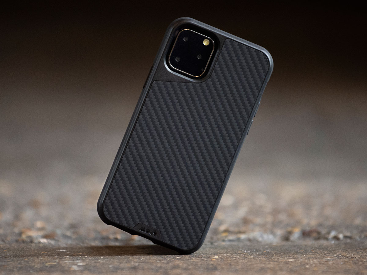 Mous AraMax Carbon Case Zwart - iPhone 11 Pro Max hoesje