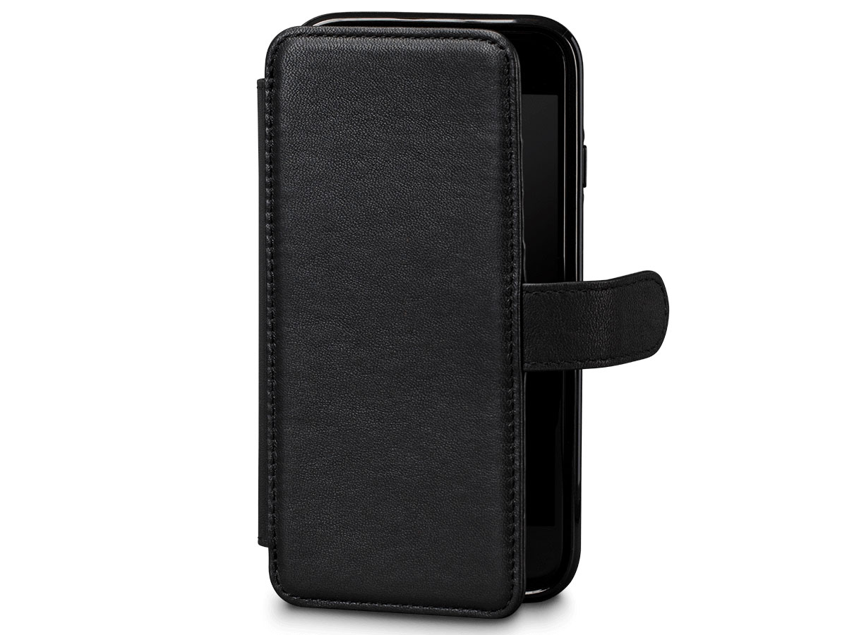 Sena Classic WalletBook Zwart - Leren iPhone SE / 8 / 7 hoesje